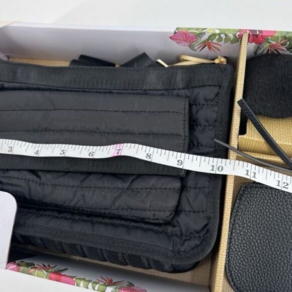 NWT Tommy Bahama Mini-Mighty Quilted Nylon Crossbody Card Wallet & knit headband - Picture 4 of 11